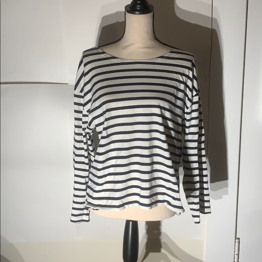 Black and white striped long sleeve top!